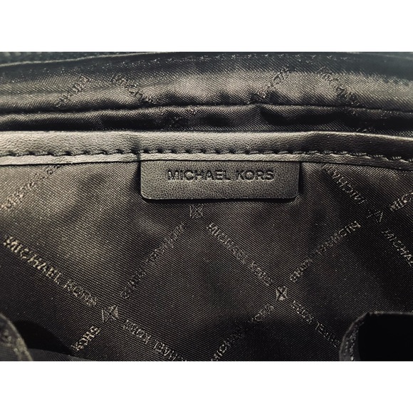 Michael Kors Jet Set Crossbody Bag - Picture 6 of 10